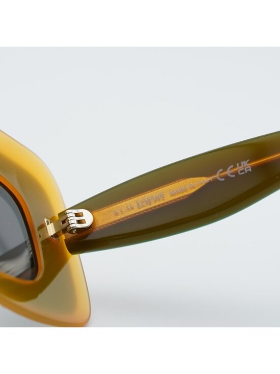Loewe LW40139U 20A Sunglasses Grey/Brown Rectangle Frame, Grey Lenses main image 11